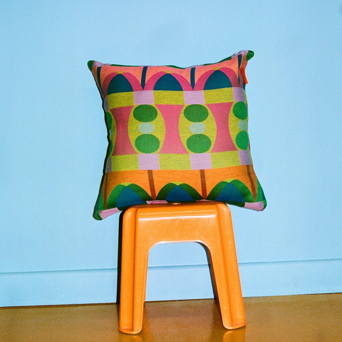 IJO Cushion