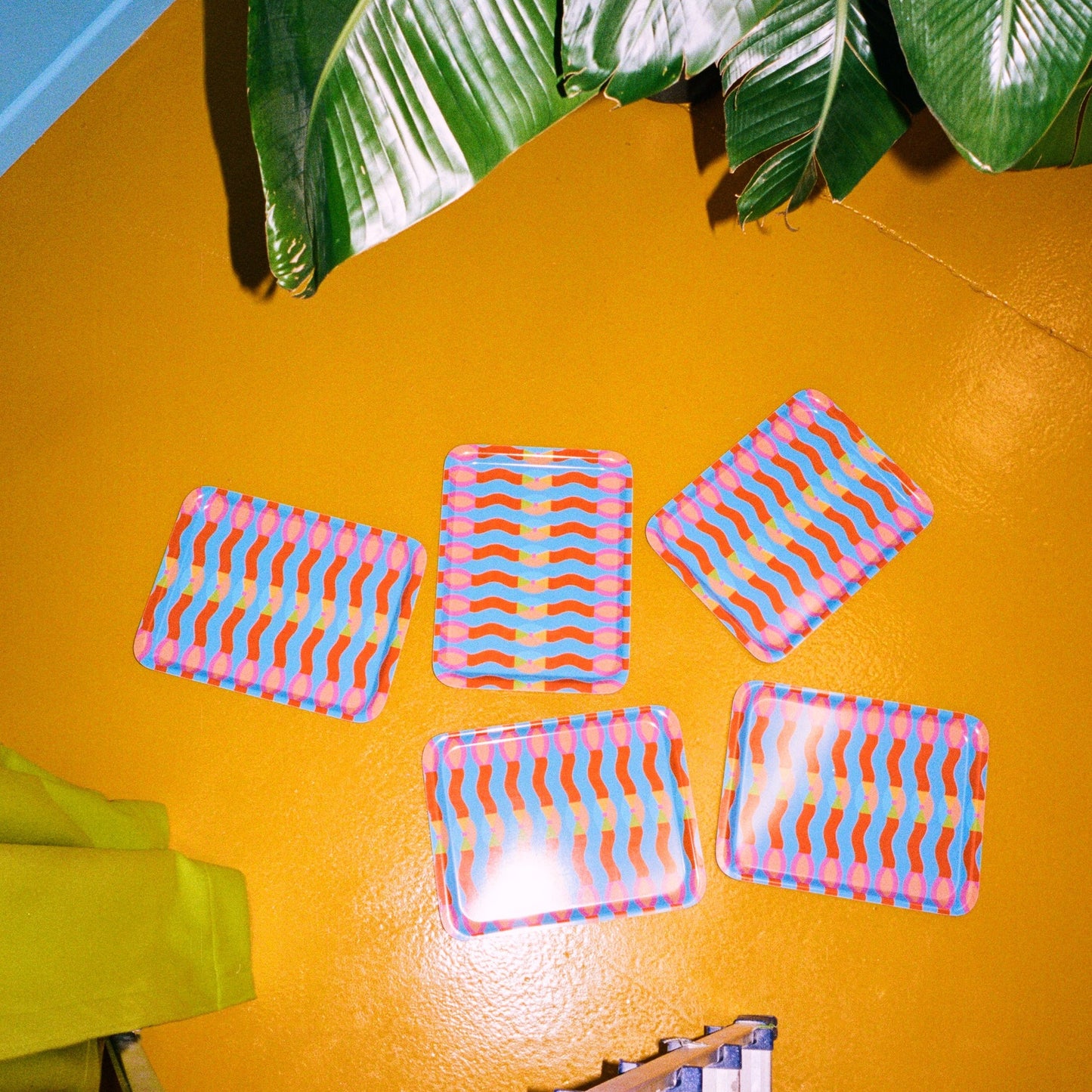 OMI Tray